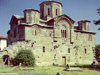 Vista suroeste de la iglesia de Sveti Djordje, construida en 1313 de Macedonian School